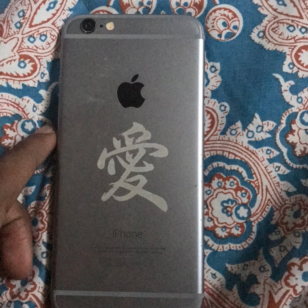 IPhone 6 - Picture 4 of 5